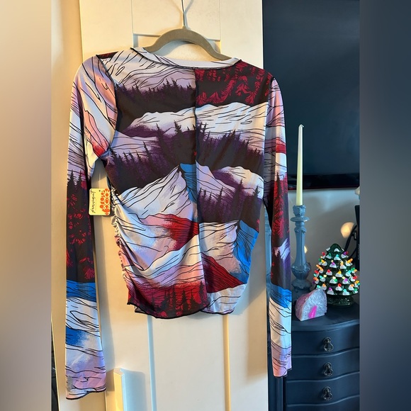 NWT FREE PEOPLE Movement Right On Run Printed Long Sleeve Layer Rocky Ridge - Picture 9 of 10